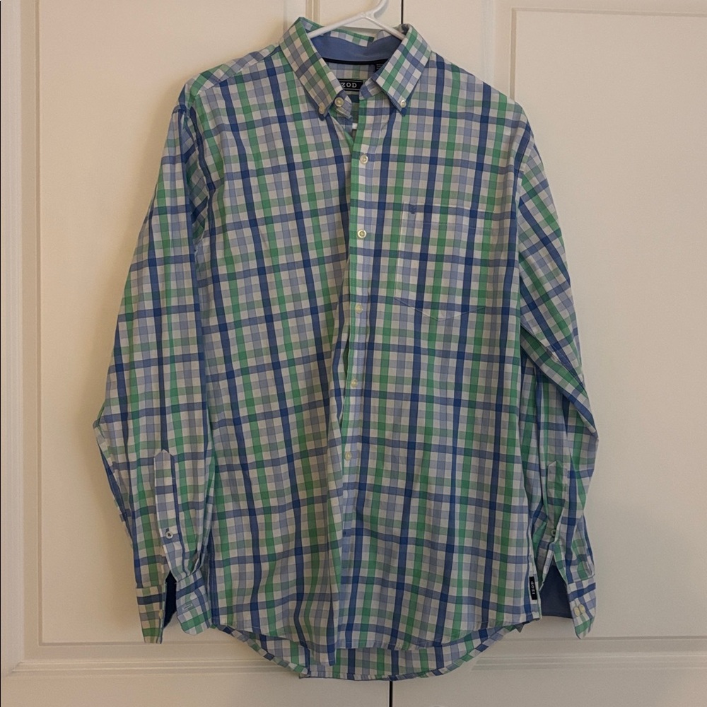 Men’s IZOD plaid dress shirt (size M)